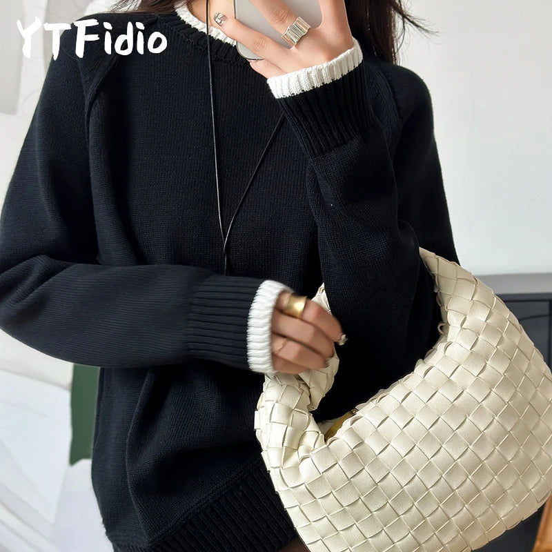 O-neck Thick Collar with White Border Pullover Sweater