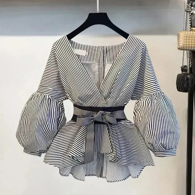 Elegant V-Neck Stripe Lantern Sleeve Top with Ripped Jeans