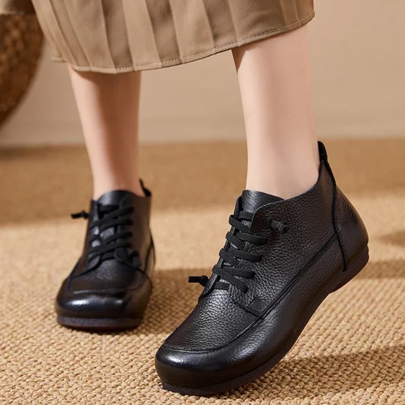 Classic Retro Leather Flat Boot