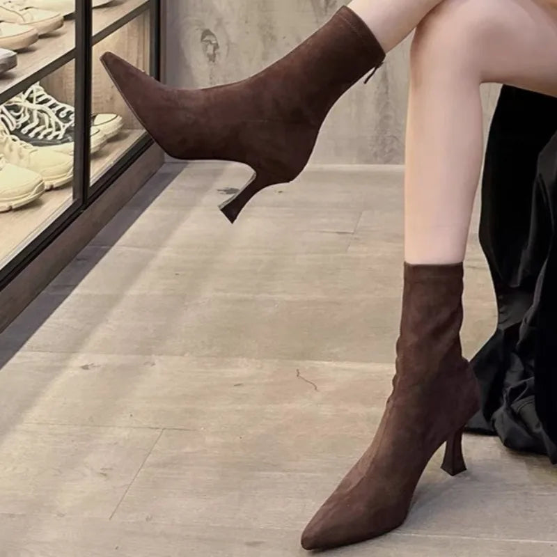 Solid Color Chelsea Boots