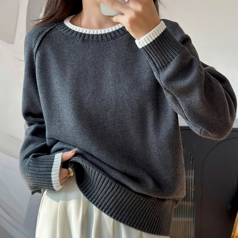 O-neck Thick Collar with White Border Pullover Sweater