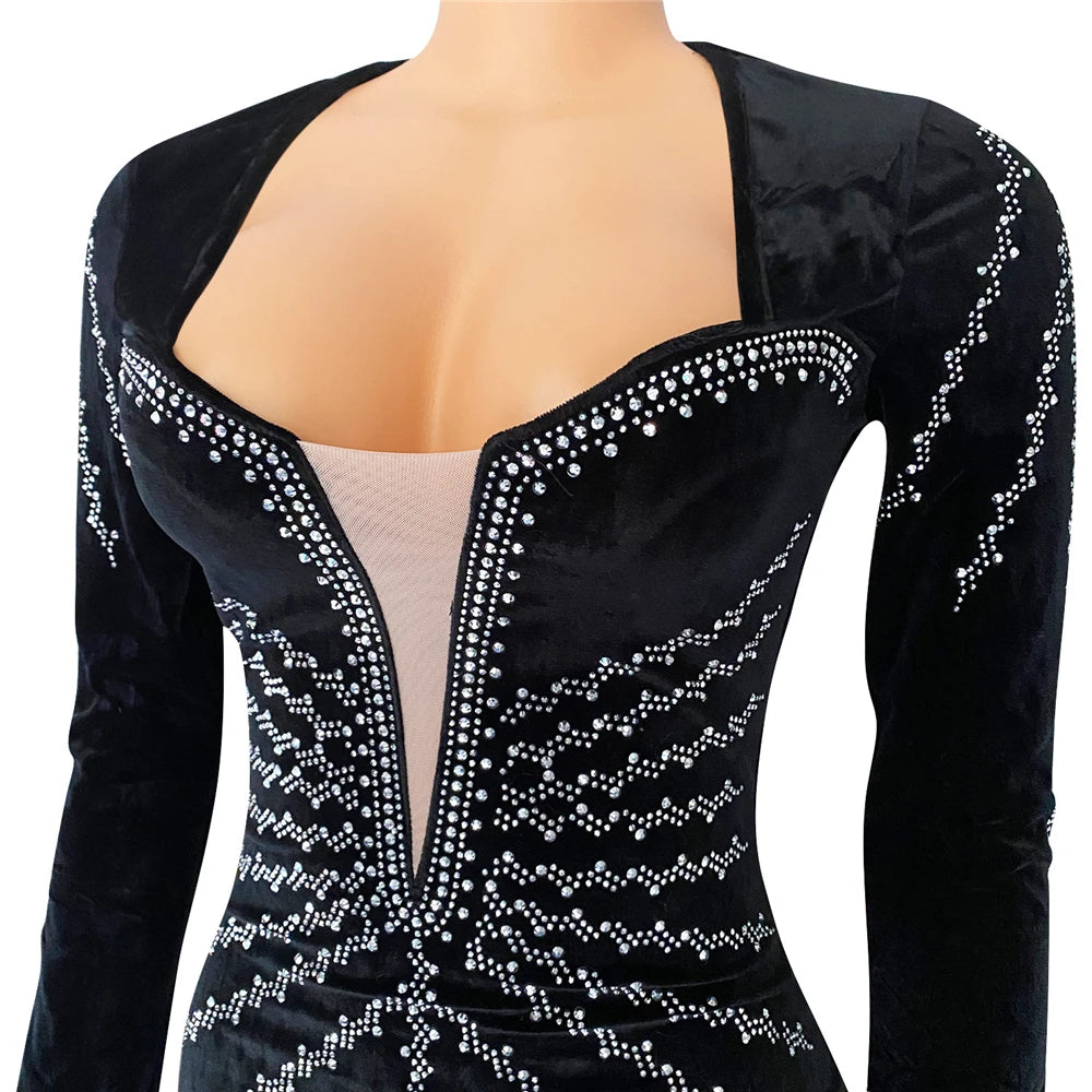 Solid Rhinestones O-neck Long Sleeve Maxi Dress
